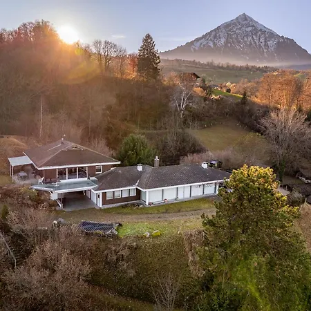 2 With And Mountain View 15 Minutes To Interlaken 施皮茨